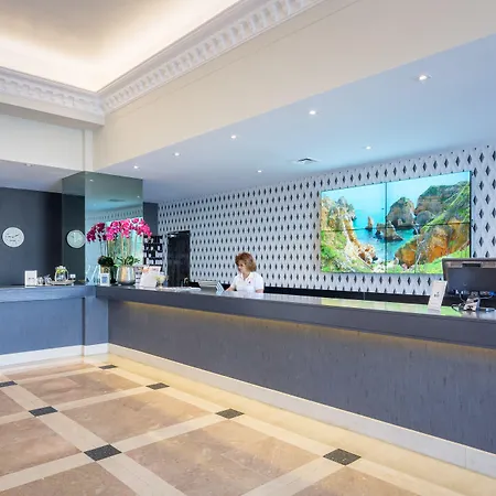 卢纳大浦酒店 4*