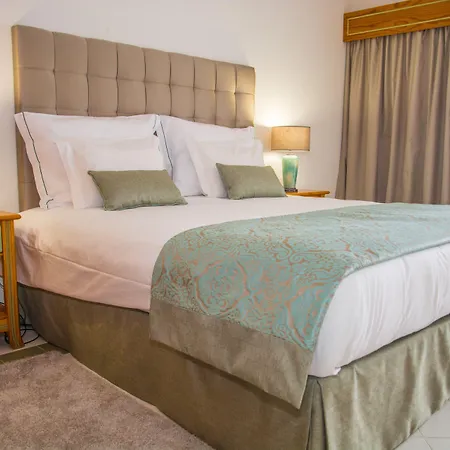 Luna Da Oura Lejlighedshotel 4*
