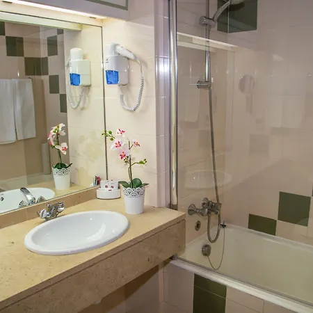 卢纳大浦酒店 阿尔布费拉