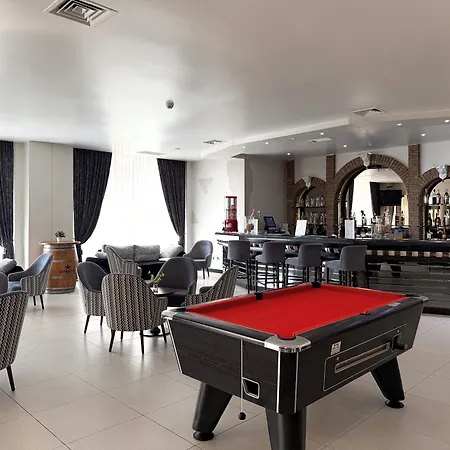 Appart hôtel Luna Da Oura 4*