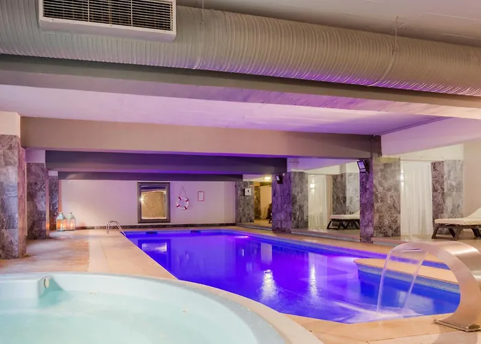 Luna Da Oura 4* Αλμπουφέιρα