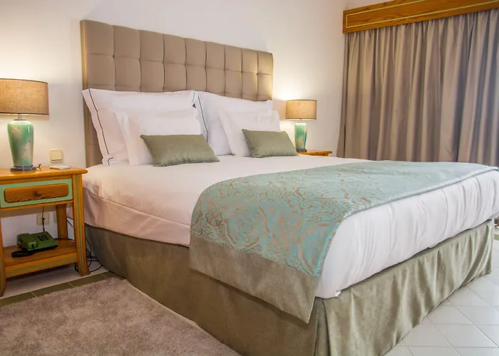 Luna Da Oura Apartmanhotel 4*