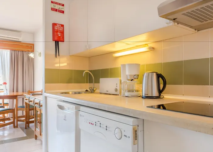 卢纳大浦酒店 公寓式酒店 4*