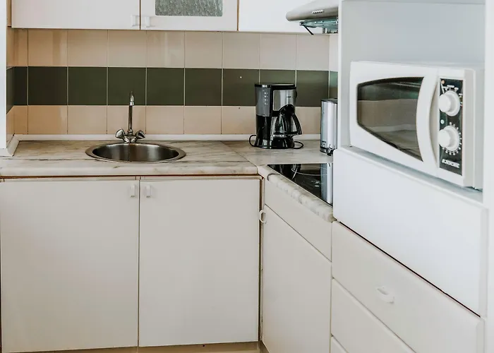 卢纳大浦酒店 4*