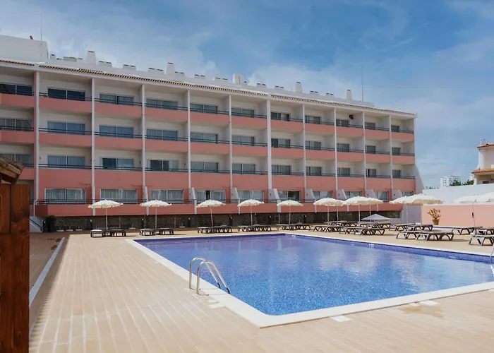 Luna Da Oura Apartmanhotel